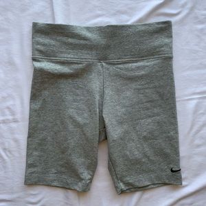 Women’s Nike Biker Shorts CA